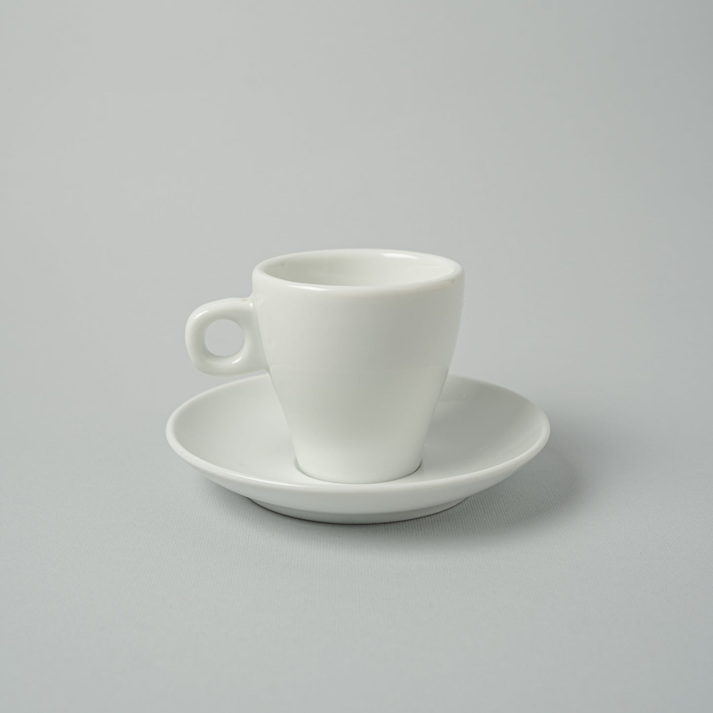 White Porcelain Coffee Cup With Underline El Ahwagy